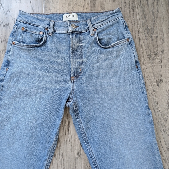 Agolde Willow Light Wash Tapered Midrise Jeans - Picture 4 of 9